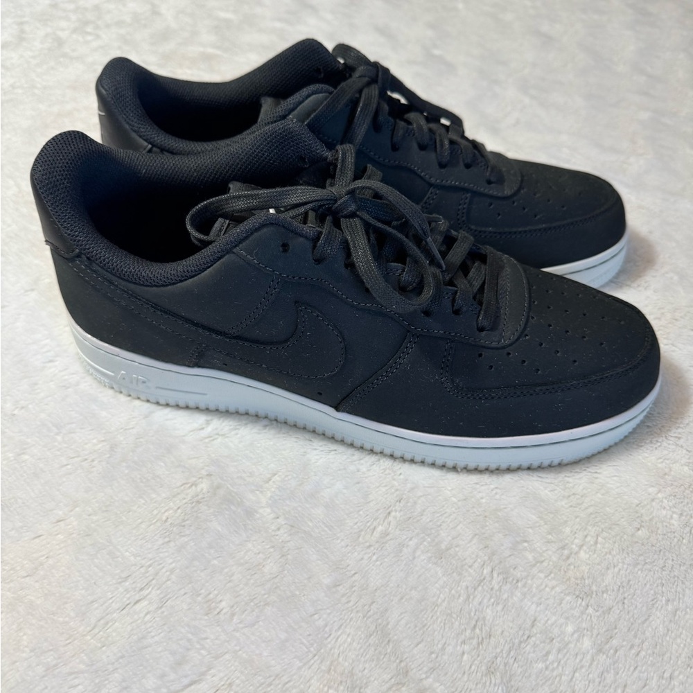 Size 10.5 - Nike Air Force 1 LX Low Off-Noir